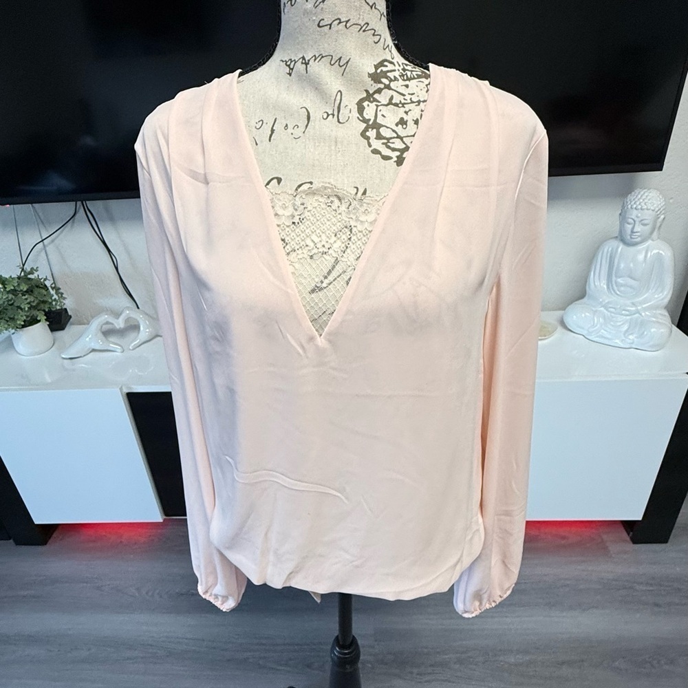 Guess Lace V-Neck Long Sleeve Peach Bodysuit - Picture 2 of 11